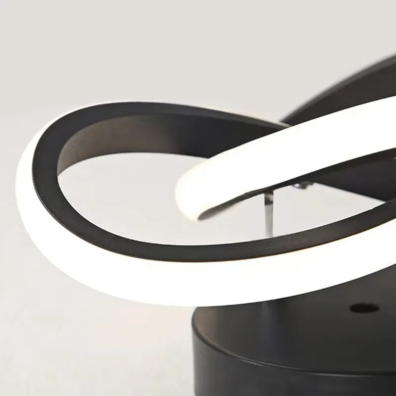 Moderne LED-loftlampe med geometrisk design