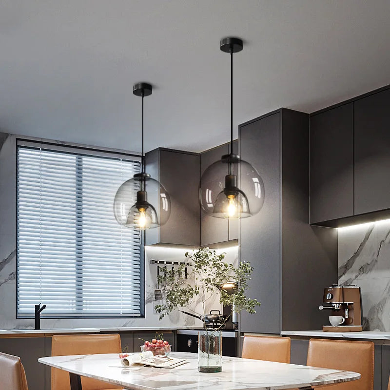 Pendellampe i glas med dobbelt skærm – industriel stil