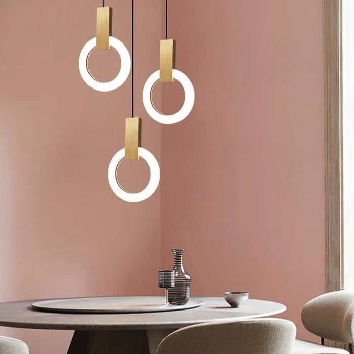 Moderne LED-pendellampe med ring