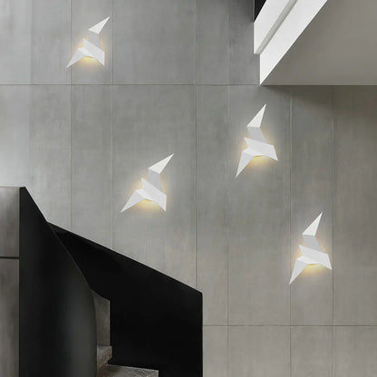 Moderne LED-væglampe med origami-fugl