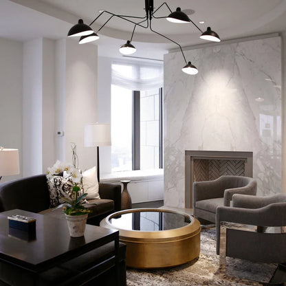Sort loftlampe med drejelige arme – moderne design