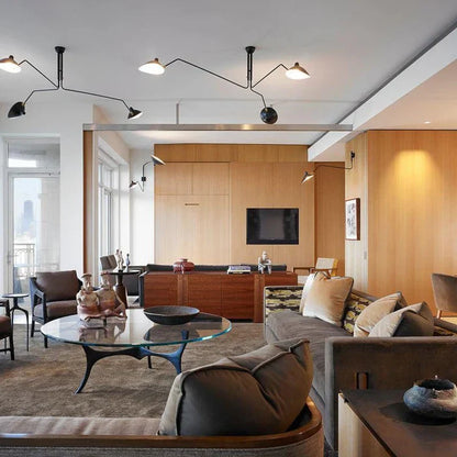Sort loftlampe med drejelige arme – moderne design