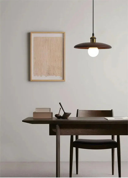 Skandinavisk pendellampe i træ – Minimalistisk loftlampe