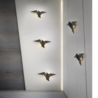 Moderne LED-væglampe med origami-fugl