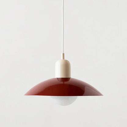 Moderne pendellampe med tofarvet design og Bauhaus-metalskærm