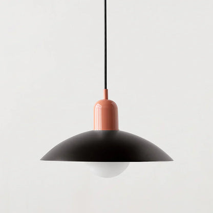 Moderne pendellampe med tofarvet design og Bauhaus-metalskærm