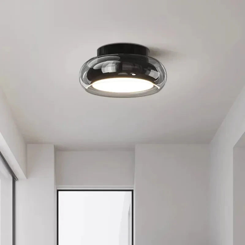Moderne loftlampe med glasskærm
