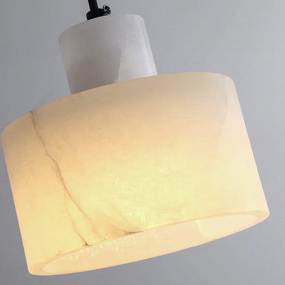 Pendellampe med Marmorkuppel – Minimalistisk Elegance