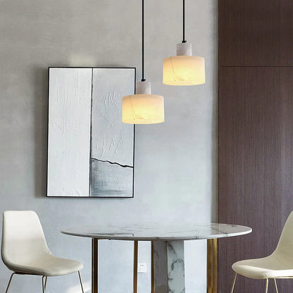 Pendellampe med Marmorkuppel – Minimalistisk Elegance
