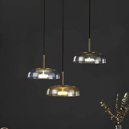 Moderne pendellampe med glasskærm