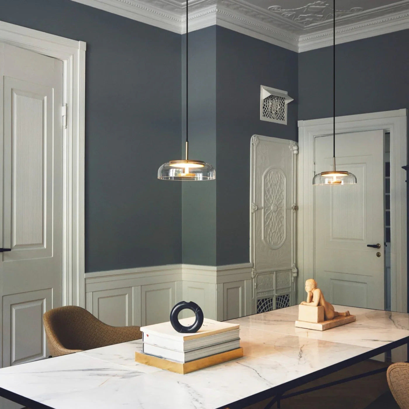 Moderne pendellampe med glasskærm