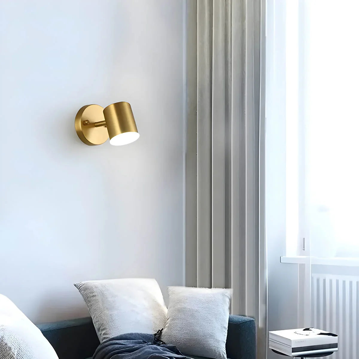 Moderne LED-væglampe med guldfinish
