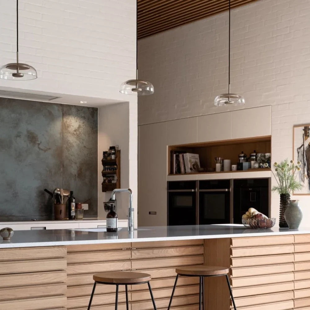 Moderne pendellampe med glasskærm