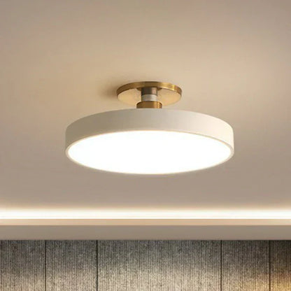Rund LED-loftlampe i skandinavisk stil