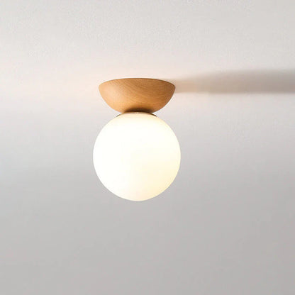 Moderne loftlampe i japansk stil med træbund – minimalistisk kugle