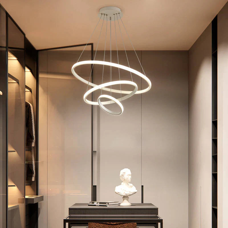 Moderne LED-pendellampe med 3D-ringe