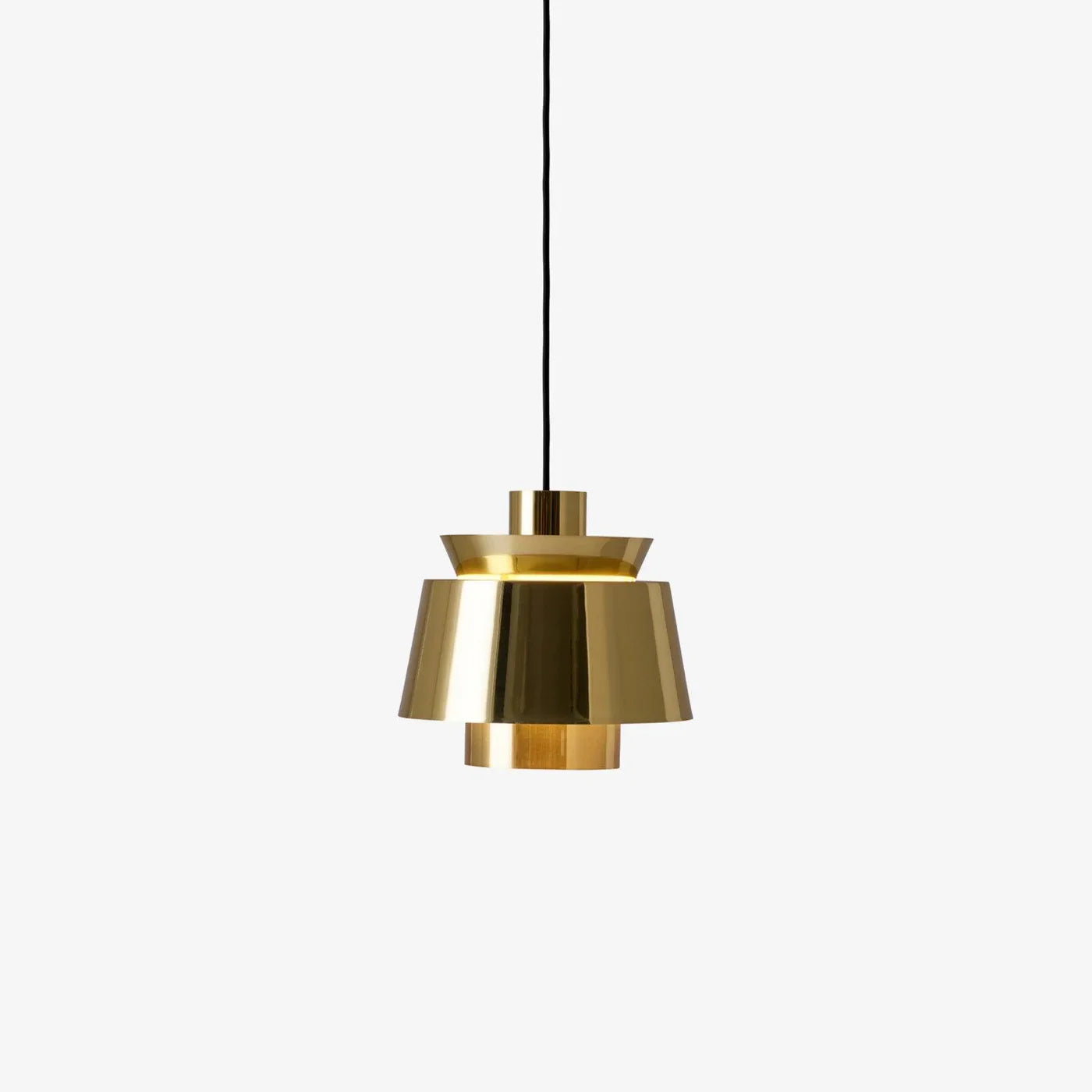 Moderne pendellampe med metalskærm
