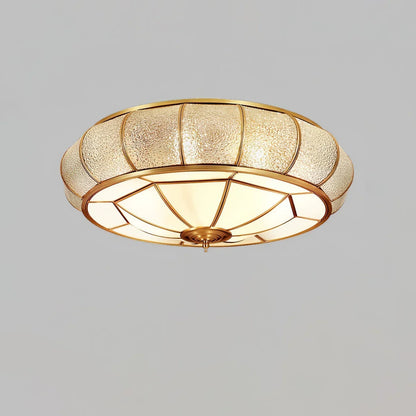 Klassisk loftlampe i retrostil med glas og messing
