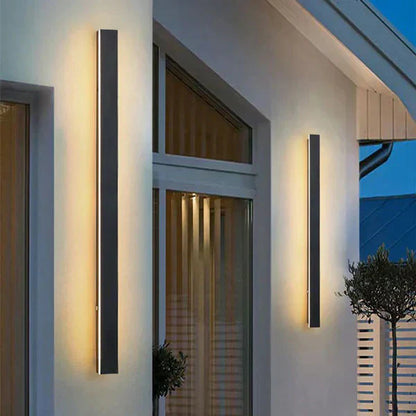 Moderne vertikal LED-væglampe til facade