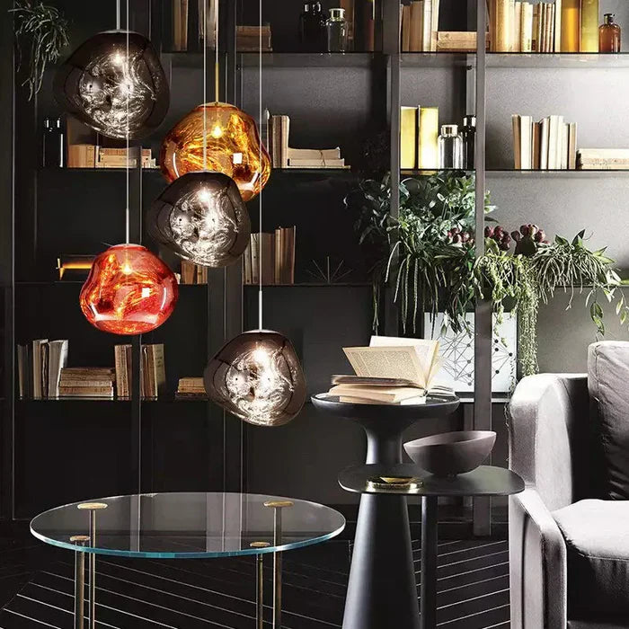 Designerpendellampe med smeltet kugle-design