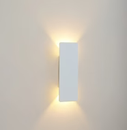 Moderne udendørs væglampe med LED op/ned-lys, IP65 vandtæt, vertikal design