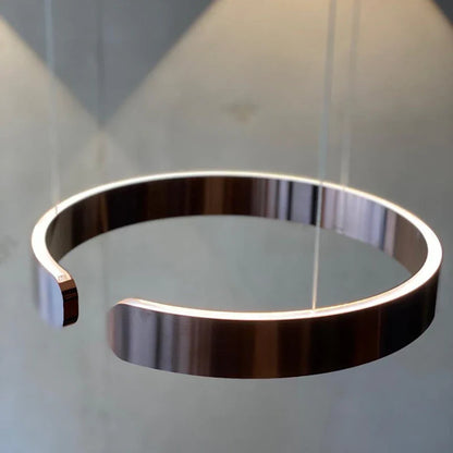 Moderne LED-lysekrone med ringform – elegant rund loftlampe