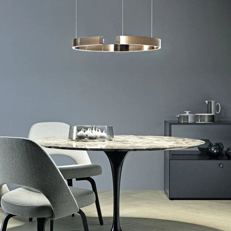 Moderne LED-lysekrone med ringform – elegant rund loftlampe