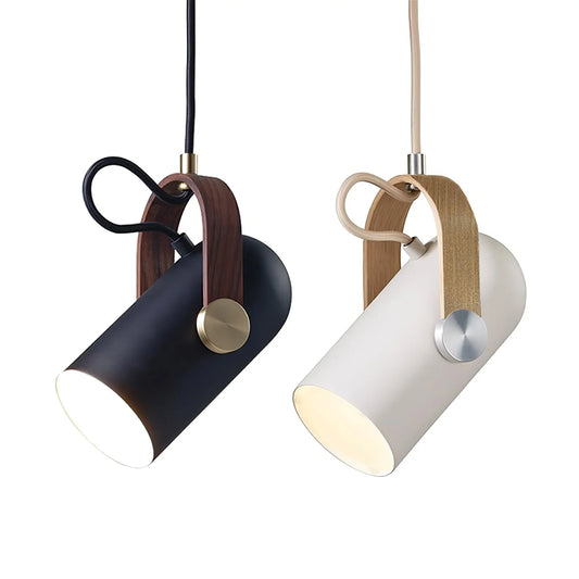 Moderne pendellampe med trædetalje og metalskærm – loftstil og nordisk minimalisme