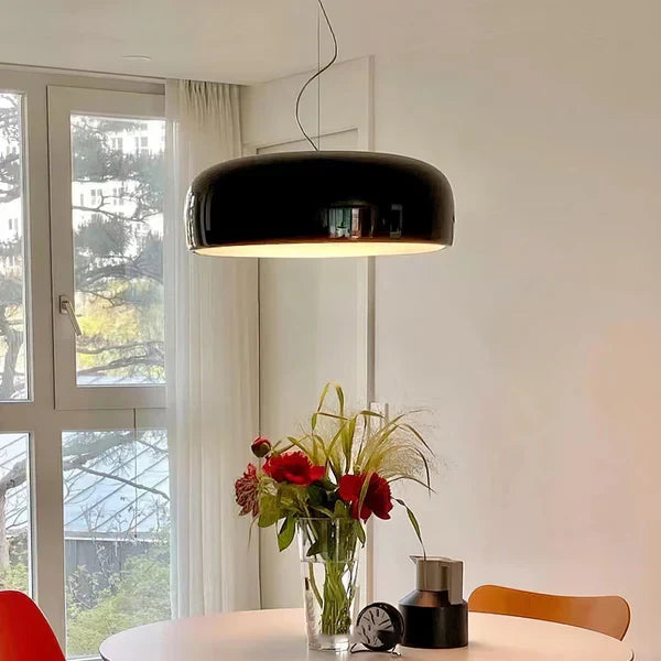 Moderne LED-pendellampe i diskform
