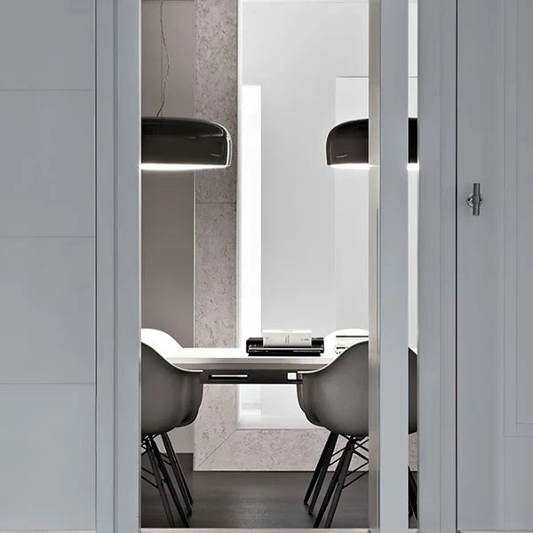 Moderne LED-pendellampe i diskform