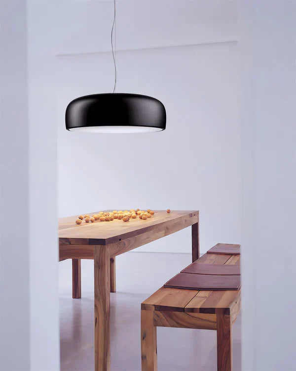 Moderne LED-pendellampe i diskform