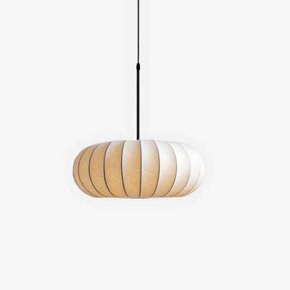 Loftlampe med silkeskærm i japansk wabi-sabi stil – oval skærm med let ribbet overflade